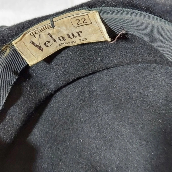 Vintage Black Velvet Velour Beaded with Raven Black Feathers Pillbox Hat - Picture 9 of 9